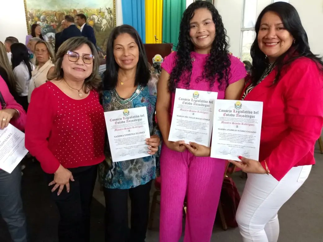 Vivan Las Maestras y Maestros de La Patria!
El diputado asamblea nacional y presidente de la comisión de educación,salud,tecnología e innovación:Profesor José Villarroel fue el orador de Orden de la Sesión Especial que brindo hoy el <a href="/cleanzoategui_/">Consejo Legislativo del Estado Anzoátegui</a>
<a href="/Asamblea_Ven/">Asamblea Nacional 🇻🇪</a> 
<a href="/FilibertoPSUV/">Filiberto Martinez</a>