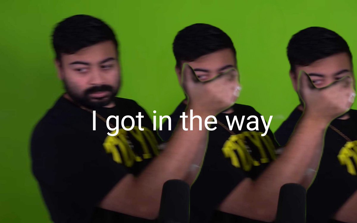 sumitomedia's tweet photo. you walk in front of an unedited greenscreen ONE TIME https://t.co/iDsAmFwOlx