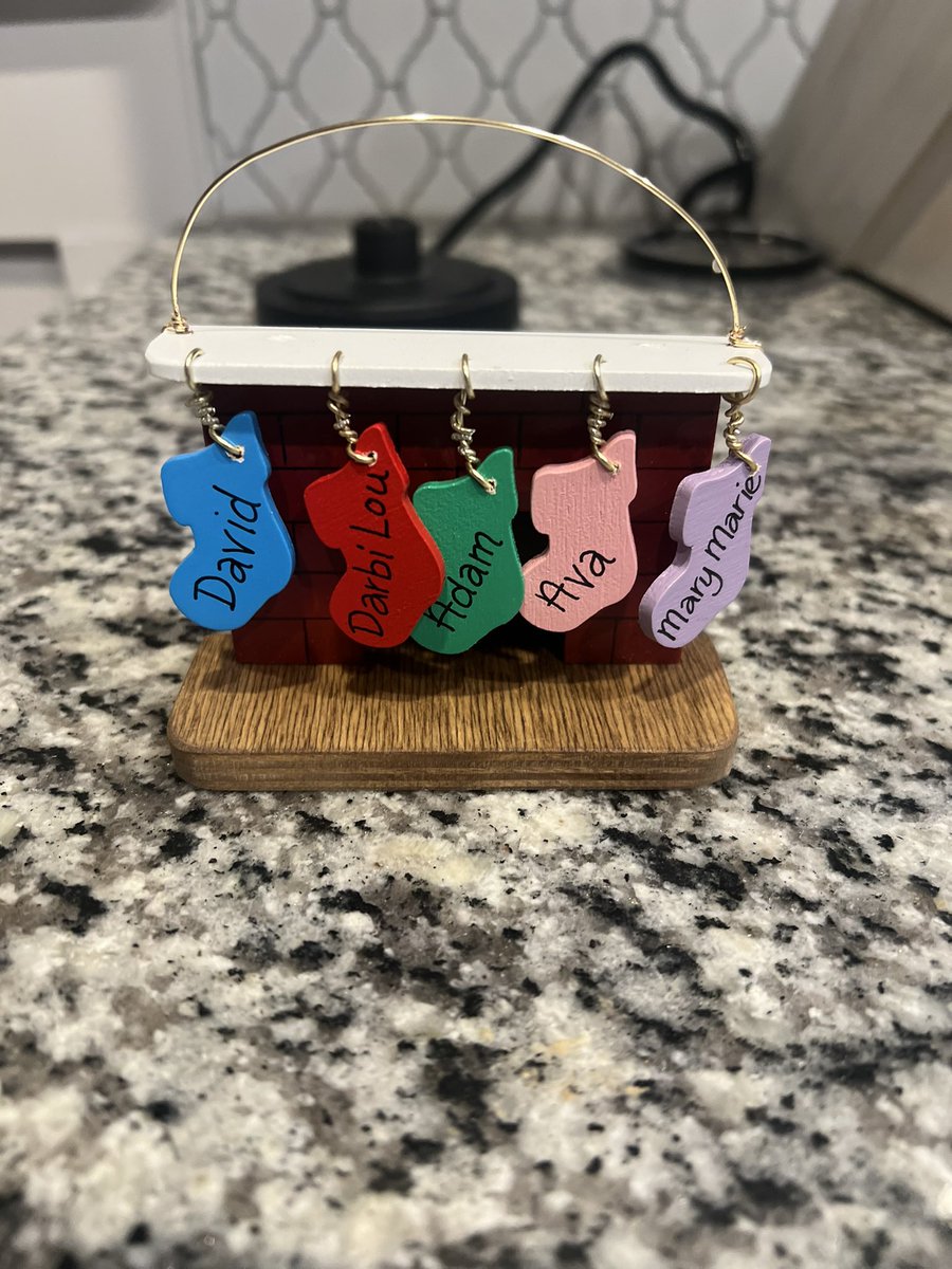 darbiloutcone's tweet photo. Booster club is undefeated. Shoutout to @az_cactusflower for the thoughtful Christmas gifts for our kids and this one that brought tears to my eyes 

So thankful for you!! https://t.co/HLnio5w3R9