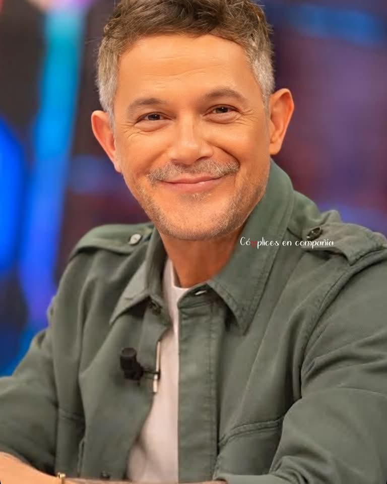 complicesdeASZ's tweet photo. #AlejandroSanz 💚 https://t.co/Hcu71Zrx37