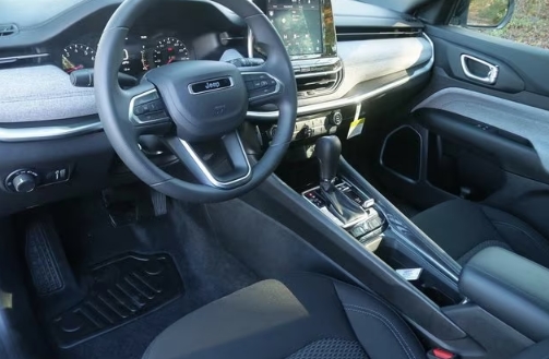 whitemotors175's tweet image. Experience the perfect blend of performance and elegance with our New 2025 Jeep Compass! Ready for a test drive? Dive into the future of SUVs today: bit.ly/4h53Rr5

#JeepCompass2025 #DynamicPerformance