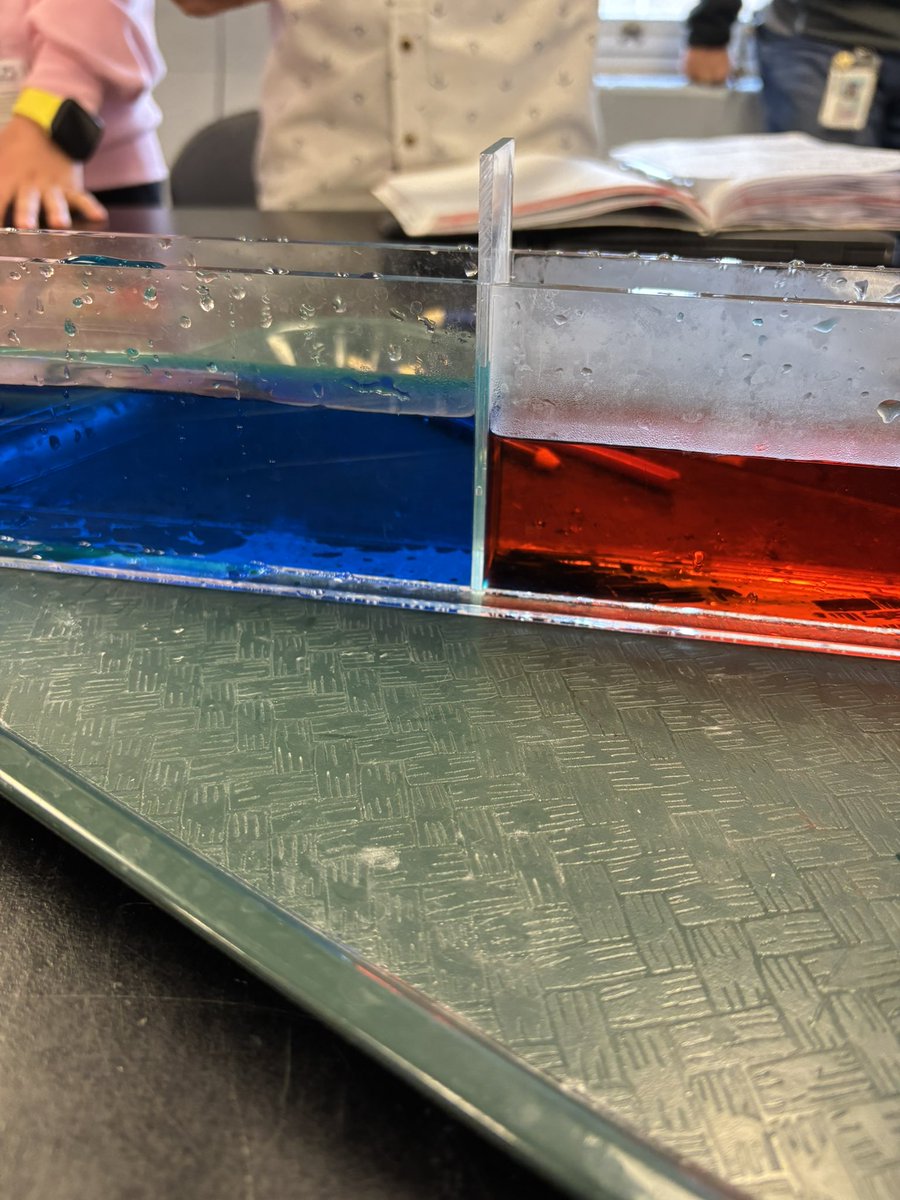 WickerSci's tweet image. Students participated in hands-on activities while developing an understanding of thermal energy in the forms of conduction, convection, and  radiation. @HenricoScience 
#thermalenergy #explorebeforeexplain