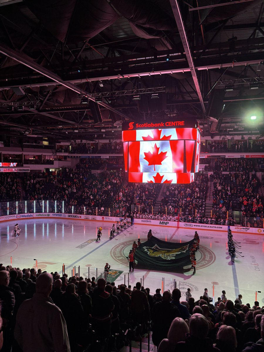 alangdon17's tweet image. TGIF #GoMooseGo