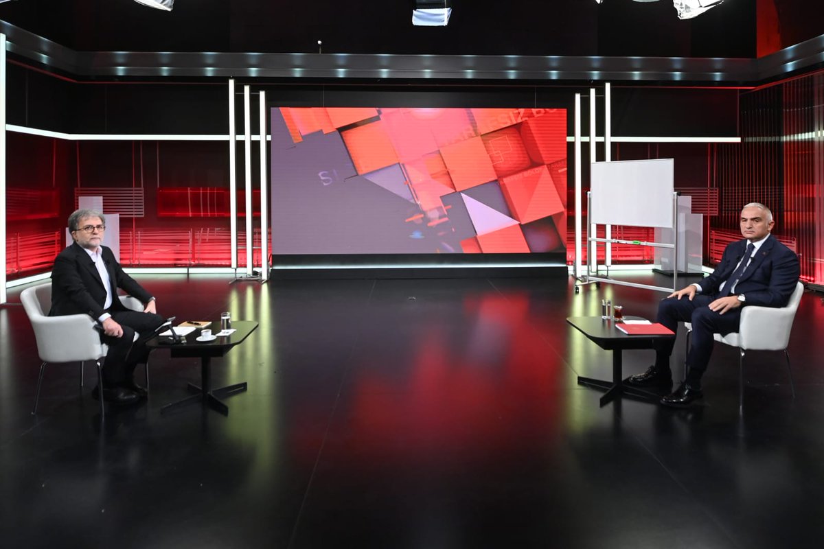 Bakanımız <a href="/MehmetNuriErsoy/">Mehmet Nuri Ersoy</a>, CNN Türk'ün canlı yayın konuğu oldu.

Ayrıntısı👉 basin.ktb.gov.tr/TR-392836/baka…