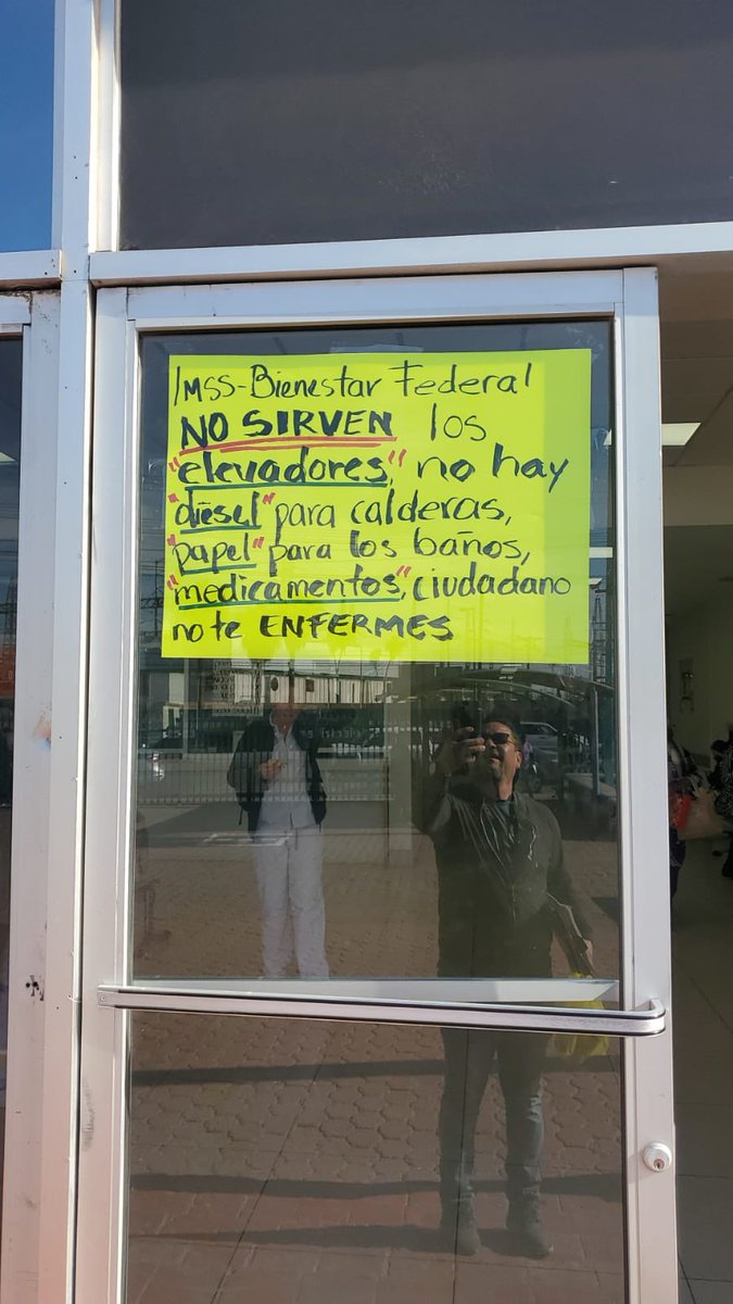 licpakoayala's tweet photo. Imágenes tomadas en hospital de Mexicali, Baja California, hoy 24 de enero 😤 @JulietaRamirezP https://t.co/nb2KTfDIQz