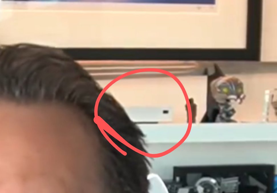GoodtimeJoseph's tweet photo. @tomwarren Is that project keystone still on his shelf? https://t.co/SvshLLyUE9