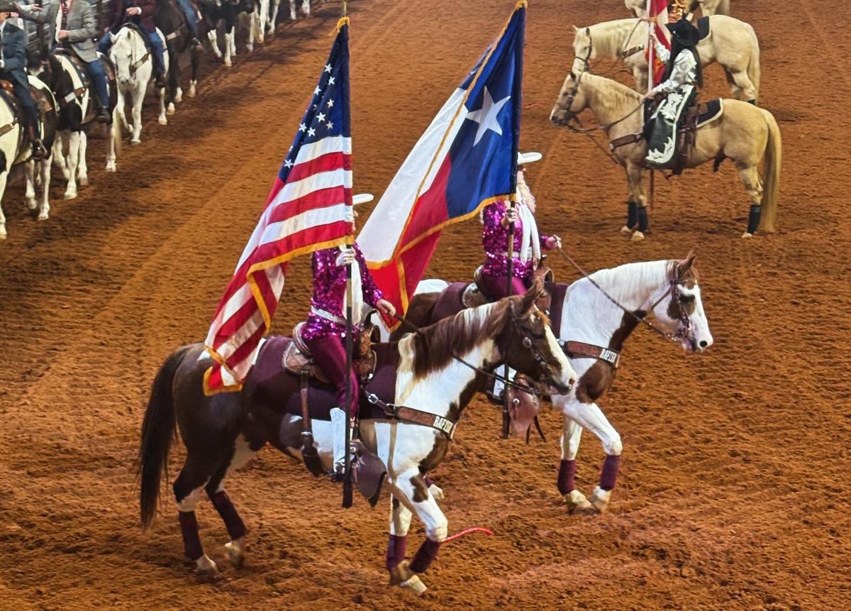 It’s <a href="/fwssr/">FWSSR</a> time and what better way to celebrate than with friends &amp; family for <a href="/TAMU/">Texas A&M University</a> night! This thing is legendary!