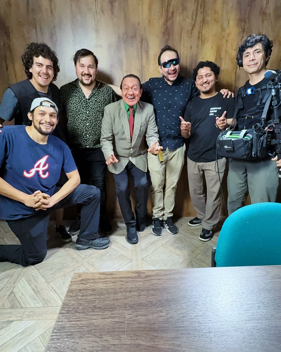 Semana 1. Guayaquil, Enero 2025
Pre Producción + Rodaje JD La Película. Material de Archivo, llamados, scouting, rodaje, contactos, fotos, videos, año viejo,  tráfico, caos, amigos, cerveza, bahía, bolon cabeza de niño
instagram.com/p/DFN8JbePboD/…