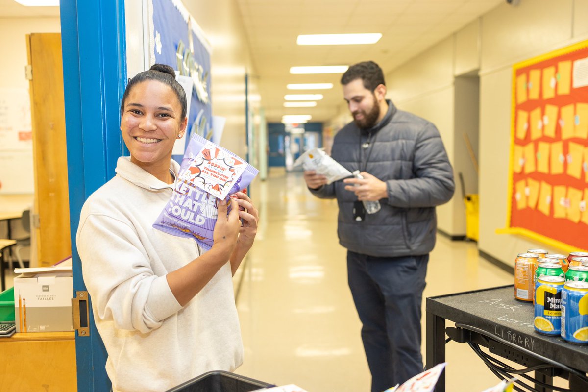 Leigha_Curry7's tweet image. “When you see something beautiful in someone, tell them. It may take a second to say, but for them, it could last a lifetime.” – Unknown #NationalComplimentDay #EliteAchievers 
#Connect