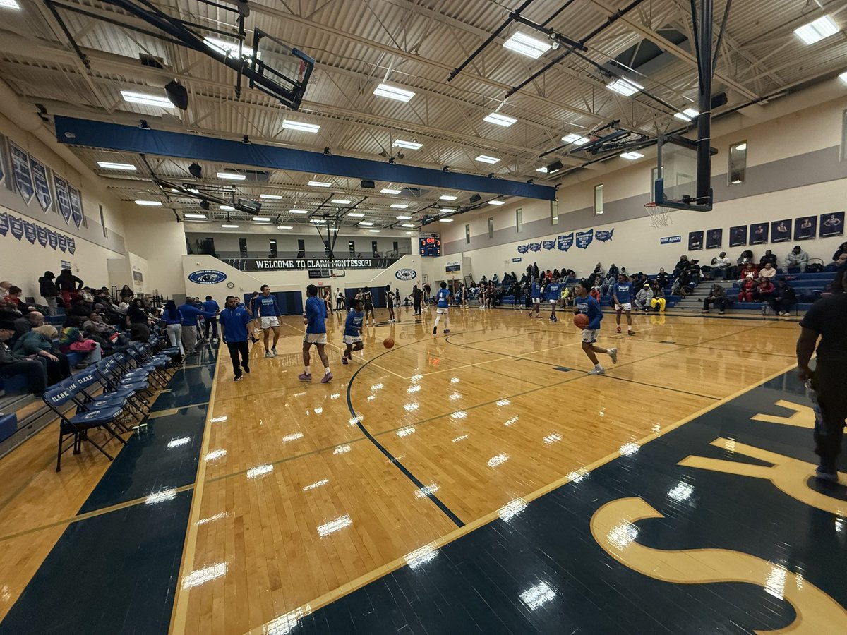 Roger Bacon Athletics (@rbspartans) on Twitter photo 📍 The C-House
<a href="/RB_SpartanHoops/">Roger Bacon Boys Basketball</a> and <a href="/CMCougars/">Clark Cougars™</a> tip-off in 20 minutes!
#HailSpartans 📍 The C-House
<a href="/RB_SpartanHoops/">Roger Bacon Boys Basketball</a> and <a href="/CMCougars/">Clark Cougars™</a> tip-off in 20 minutes!
#HailSpartans