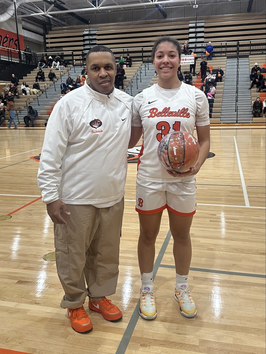 Congratulations to Sophomore Sydney Savoury as she scored her 1000th point in tonight's victory over Dearborn