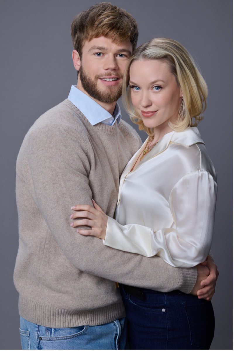 hallmarkchannel's tweet photo. Abby #LaciJMailey and Alexander @DavidElsendoorn submitted their drawings for the contest! #ThePerfectSetting #WinterEscape  #Chessies https://t.co/oCUvouxLEW
