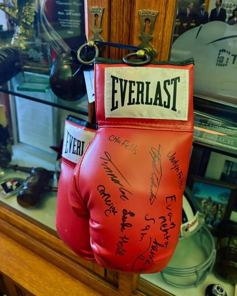 Always a pleasure to meet with  <a href="/leachfortexas/">Jeff Leach</a>, one of our PTFK champions. We are so grateful that he continues to put these boxing gloves signed by some of our warrior kiddos to good use fighting to #protectTXfragilekids and raising his voice with courage to speak truth. #txlege