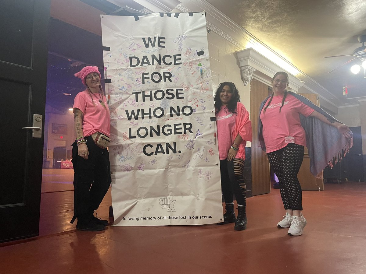 SubsonixAngels's tweet photo. Angels Allison, Claudia, and Kelli reporting for duty tonight at Ravenscoon in OKC 💕🪽 https://t.co/NoJvgrkAgO