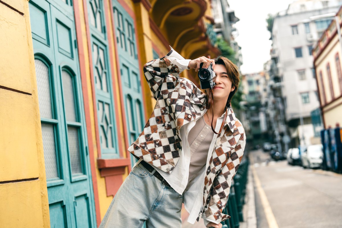 NCTsmtown's tweet photo. #HENDERY

#精彩澳门乐享家 #experiencemacaowithhendery
#黄冠亨 #헨드리 
#NCT #WayV #威神V
#澳门 #Macao https://t.co/krTOu0zyLt