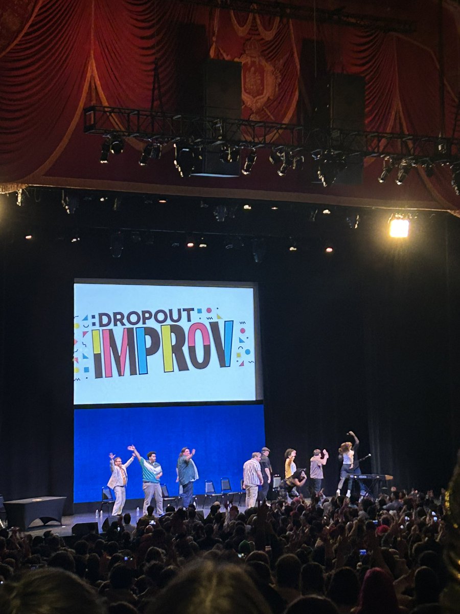 Flew across the pond to see our favourite silly little internet shows 🎲  having the absolute best week 💫 <a href="/dimension20show/">Dimension 20 🎲</a> <a href="/dropout/">Dropout</a>