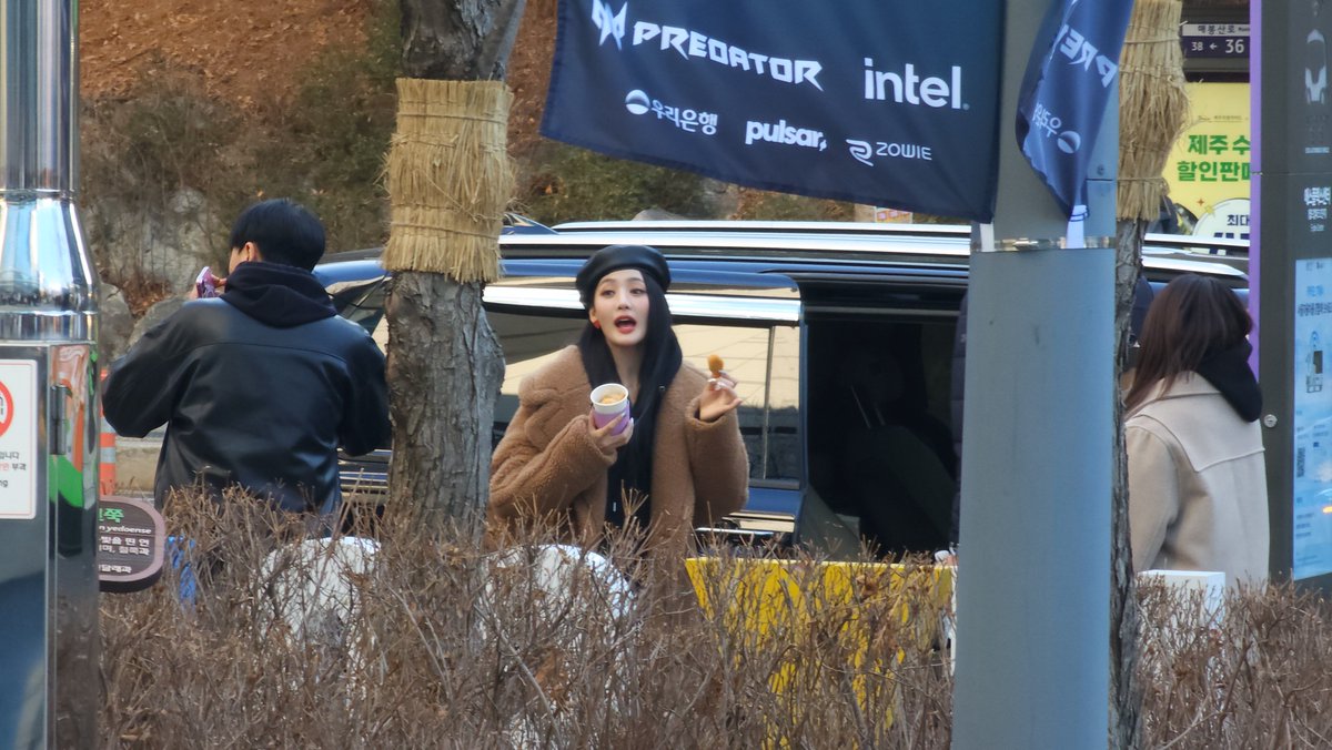 헐 운좋게 퇴근길 봄 ㅋㅋㅋㅋㅋㅋㅋㅋㅋ
#GIDLE #IDLE
#여자아이들 #아이들
#민니    #MINNIE    #HER