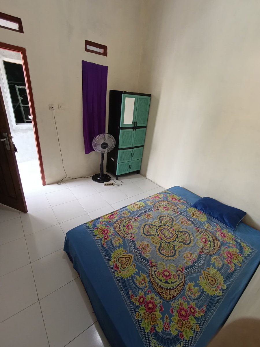 zi1945's tweet photo. @unicelounge aku ada kak kos bebas bangunan baru, (KM dalam, wifi FREE, air FREE, listrik FREE, sampah FREE) di gang setanjung sebelah fisip, deket basecamp unnes
1bln 800k, 1smst 4,jt NEGO AJA KAK
termasuk fasilitas lengkap
081225596860 https://t.co/p7ZWiqa1FL