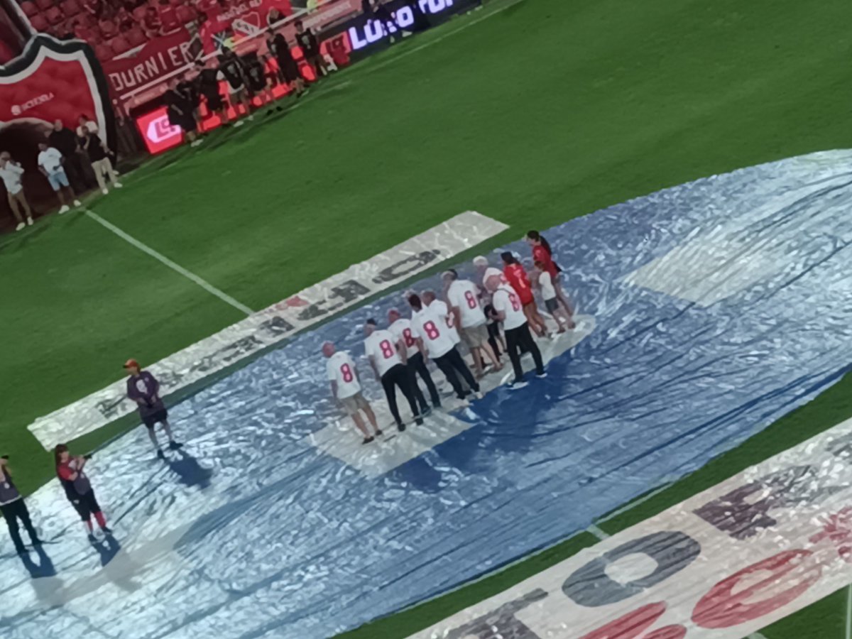 LauritisCAI's tweet photo. Veo 8 en todos lados 🏆

🇦🇹REY DE COPAS🇦🇹 https://t.co/C1DN1M04zq