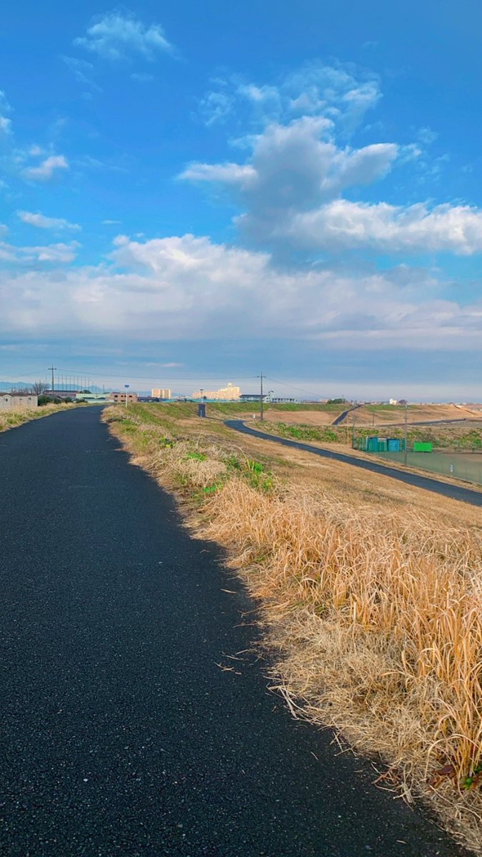 朝ジョギング6km🏃‍♂️
汗びっしょり🤣気持ちの良い一日のスタート✨