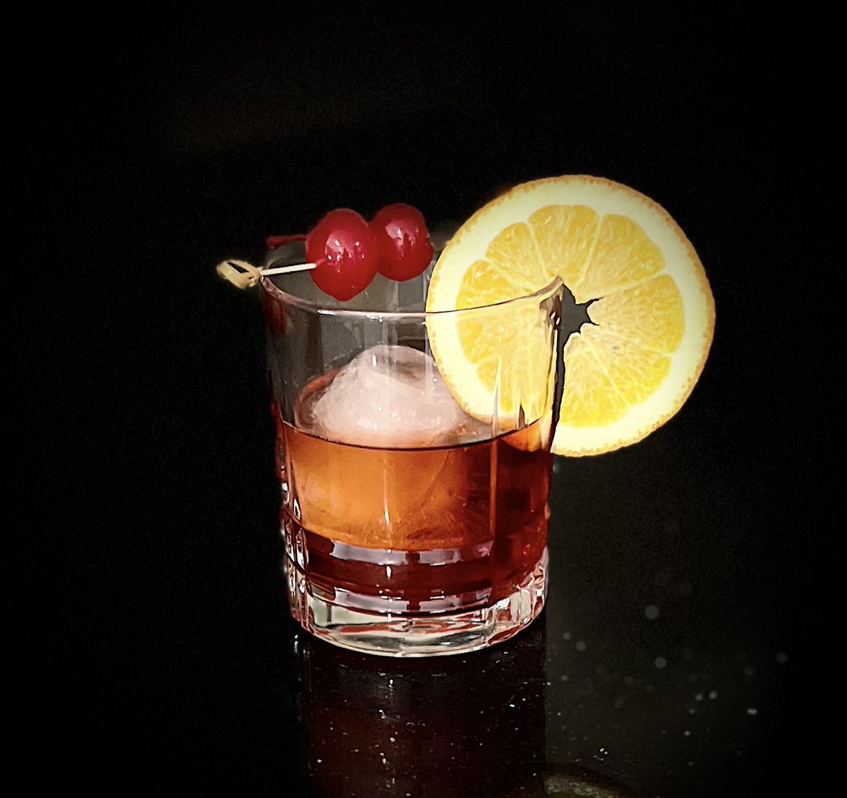 mlzema's tweet image. It’s Friday #HappyHour!🕔
#TWEETYOURDRINK
#Boulevardier #DeviledEggs 
#Salute! #Cheers! #Sköl! #LChiam! #Santé! #Sláinte! #NaZdrowie! #OogyWawa! #Prosit! #OkoleMaluna! #Ziveli! #Serefe! #CinCin! #Kampai! #Prieka! #Evviva! #Noroc! #ZeiGazunt! #Terviseks! #Saúde!🥃