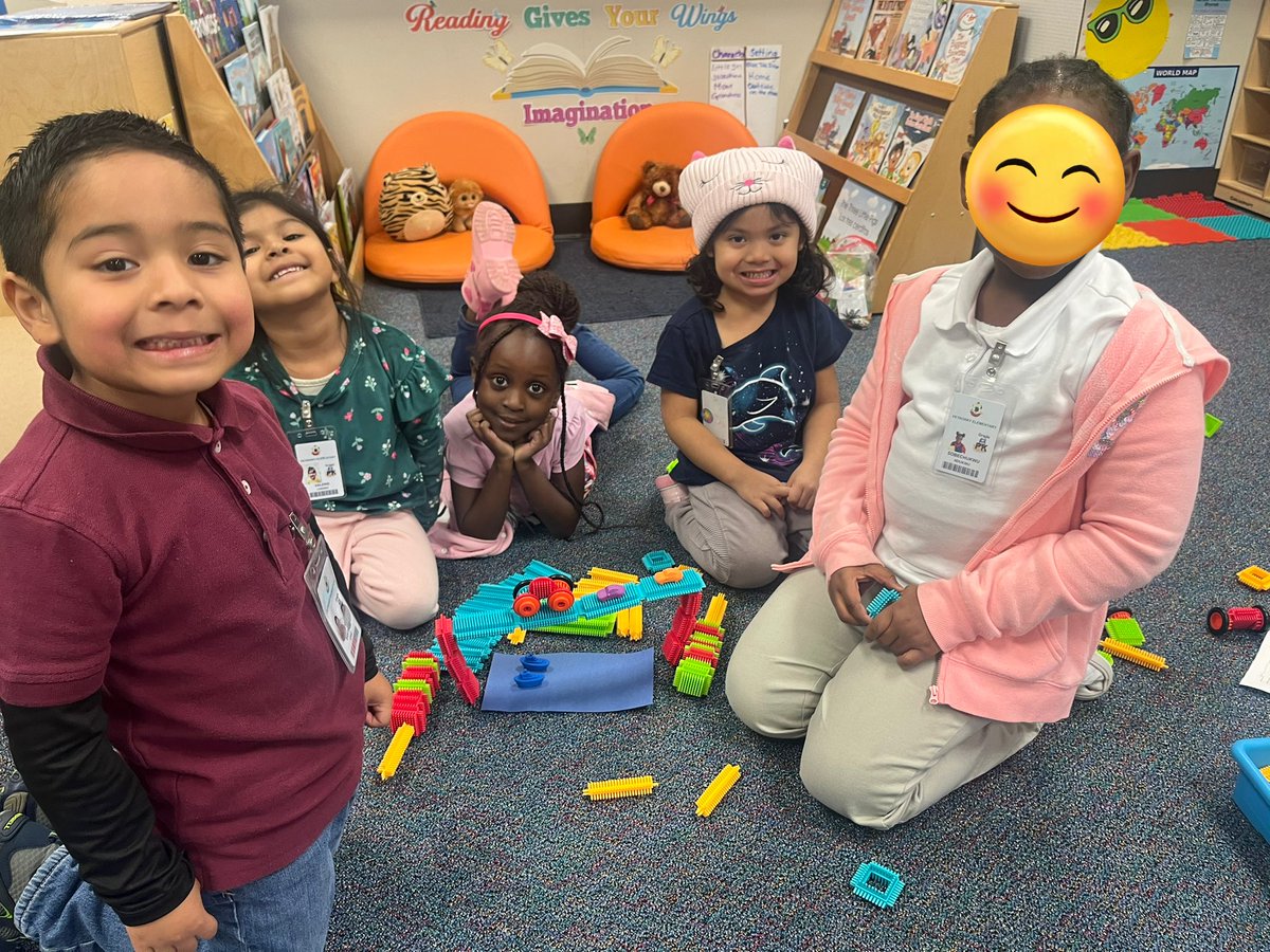 __Ms_Parker's tweet photo. We had so much fun learning how to build a bridge during STEAM! 🫶🏾 @PetroskyPirates https://t.co/XIEqtOhTG0
