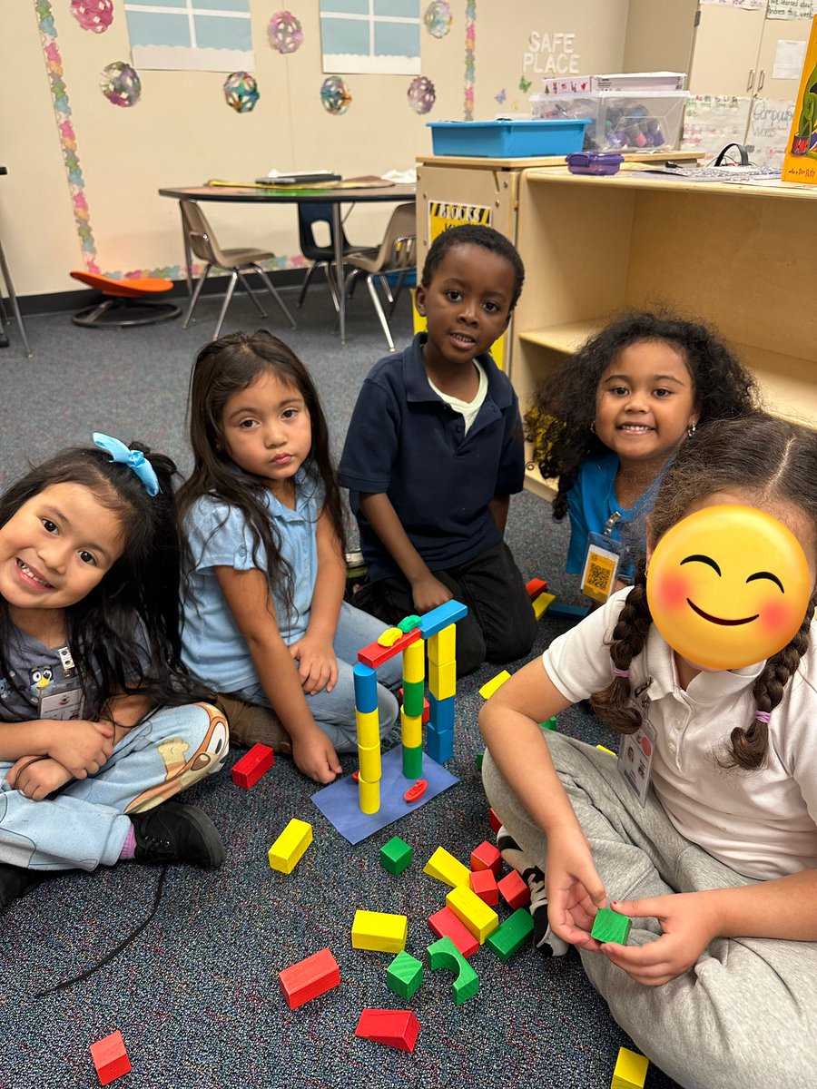 We had so much fun learning how to build a bridge during STEAM! 🫶🏾 <a href="/PetroskyPirates/">Petrosky Elementary</a>