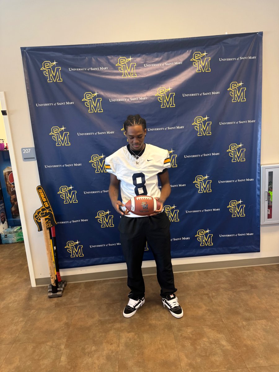Blue eagles doing college things. #Stmarys #CentralStrong. Keep doing your thing Shawn Bridgewater