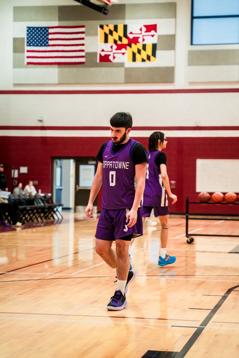 RyanDifferent08's tweet photo. Thankful for every time I get to step on the court https://t.co/PVA8nG9rfD