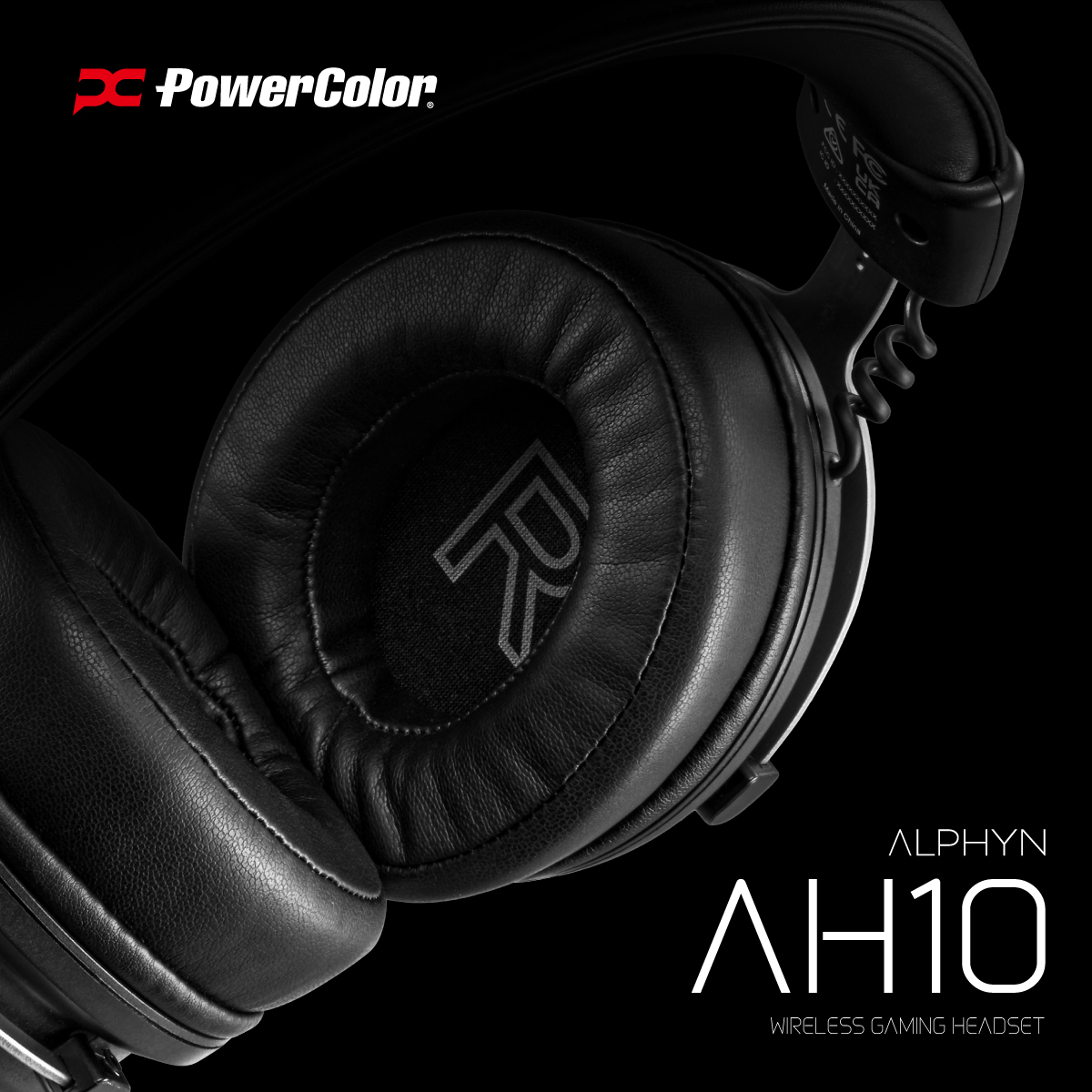 PowerColorJapan's tweet photo. 快適に、そしてクールに。
高級プロテイン・レザーを使用したAH10のイヤークッションは、ソフトで通気性に優れ、どんなに激しいアクションでも涼しくあなたの集中力を途切れさせません。
#PowerColor #ALPHYN #AH10 https://t.co/4ce15254Vm
