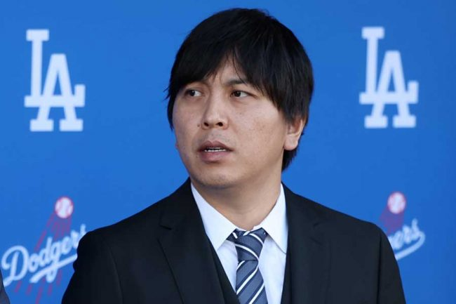 livedoornews's tweet photo. 【主張】水原一平被告、大谷翔平のサポートは「24時間対応」「極めて薄給」
https://t.co/xmSRN6cL18

訴状内で水原被告は「食料品の買い物、郵便物の確認、婚前契約のための日米の弁護士のコーディネートなど雑務もこなしていた」「唯一の長期休暇は年末年始の4日間のみ」と語ったとされる。 https://t.co/LAE7sQSl4Z