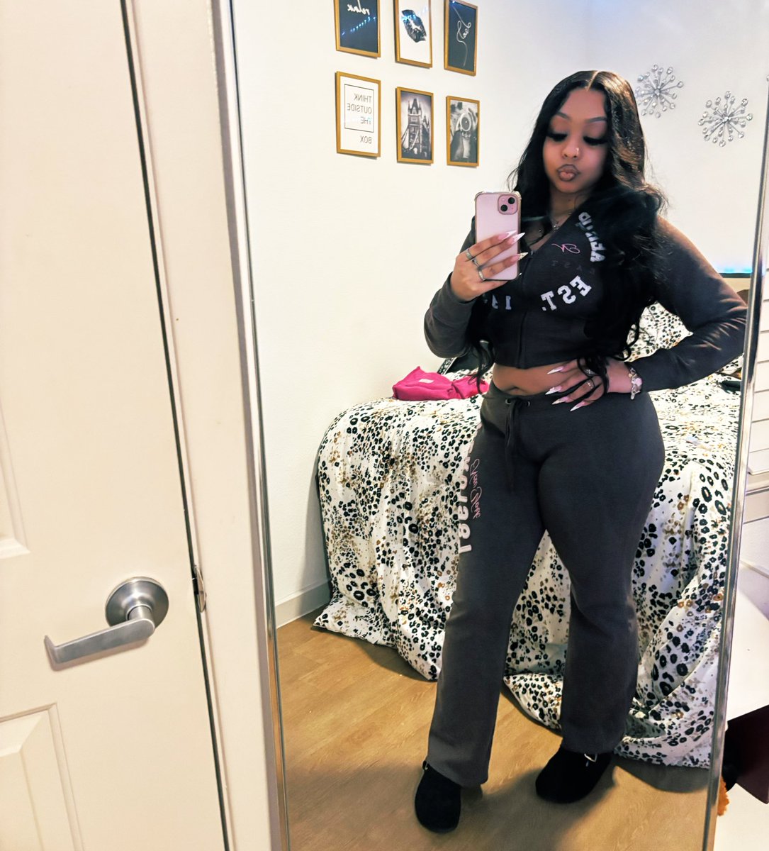 sumfineeshitt's tweet image. come home