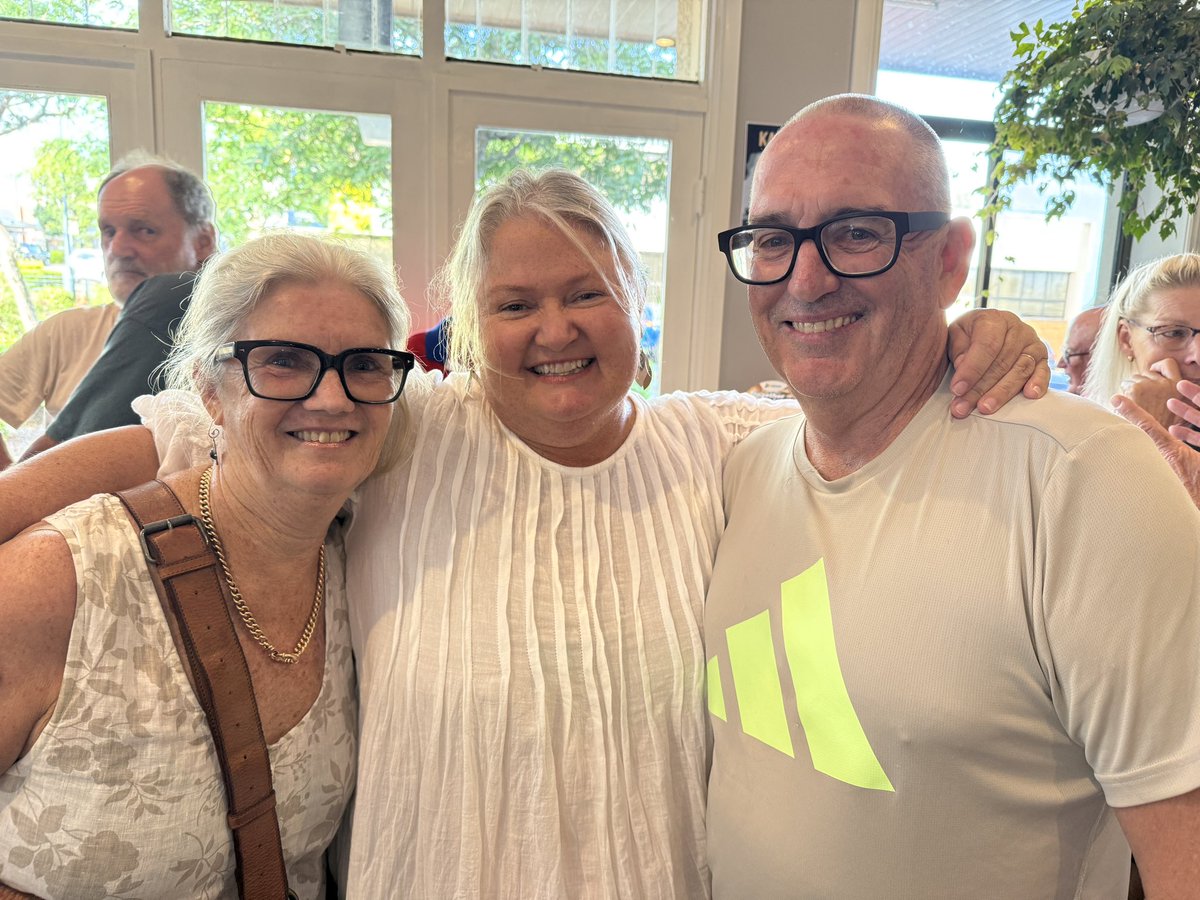 Sports knowledge-keeper Mick McDonald’s retired from <a href="/MRTaree/">Manning River Times</a> after 45yrs. His dad started there 70yrs ago. Toni Bell’s up to 47+yrs. I was their cadet 40yrs ago. Mick &amp; Toni ARE #regional #news &amp; deserve recognition. <a href="/withMEAA/">MEAA</a> <a href="/walkleys/">Walkley Foundation</a> <a href="/RoderickQuinn/">Rod Quinn</a> <a href="/ACMVora/">ACM News</a> <a href="/DaveGillespieMP/">David Gillespie</a>