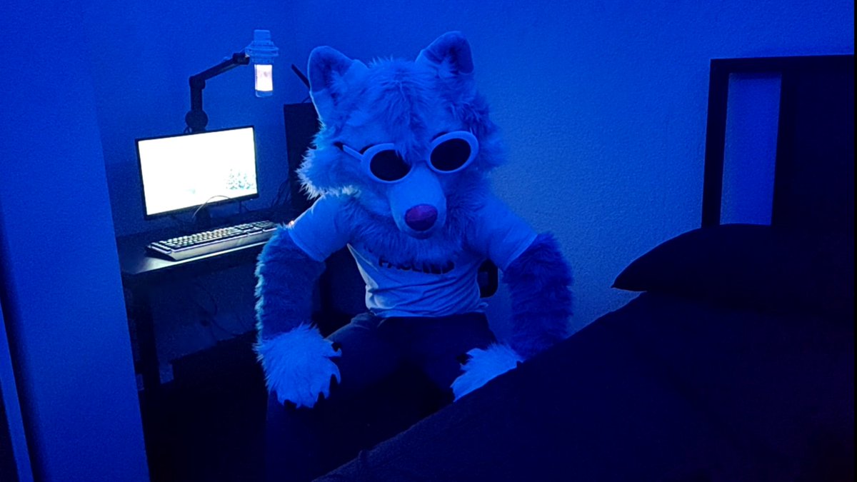 Glasses Jacket Shirt Man tweet media