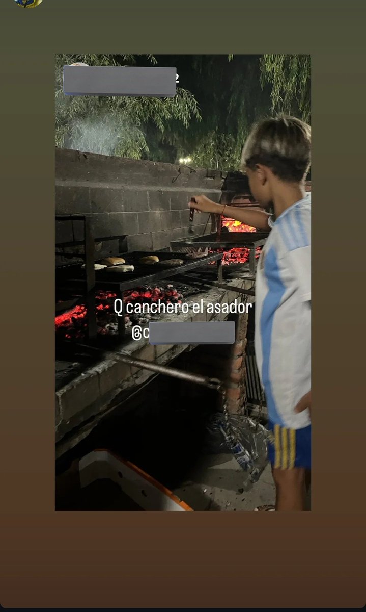 Mi hijo les hizo sus primeras 
hamburguesas a sus amigos y yo estoy estallada de amor