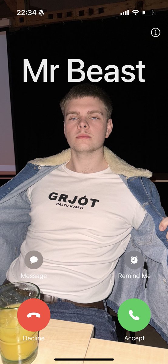 aegirsig00's tweet photo. Læt þetta hringja út https://t.co/c4l5DvPpg6