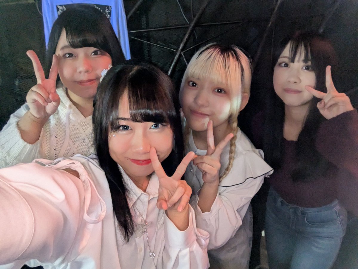 kanon_gitabo's tweet photo. オープンしましたー！
今日は真っ白衣装です(ㅇㅁㅇ) https://t.co/eDVh1FgtTy