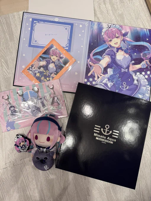 あくたん卒業グッズ届いた～!お手紙良かった!ボイス44.5あってわろた飾れるスペース確保だ! 