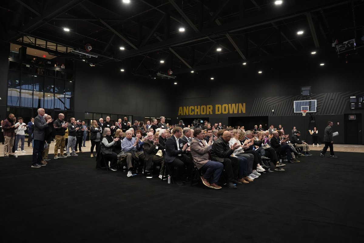 VandyWBB's tweet photo. Proud To Show Off Our New 🏠

Thanks to everyone who came out to the Huber Center dedication!!!

#AnchorDown https://t.co/xw0iNHqfZ6