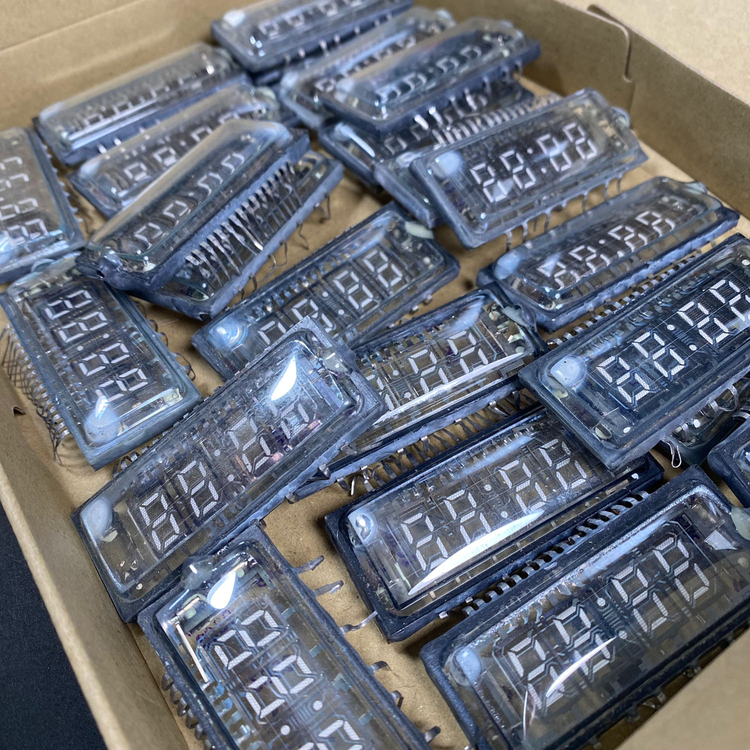 か*こ様 セグメント型ニキシー管　JRC製　J4851　15本 か*こ様 セグメント型ニキシー管 JRC製 J4851 15本 Omnixie Document