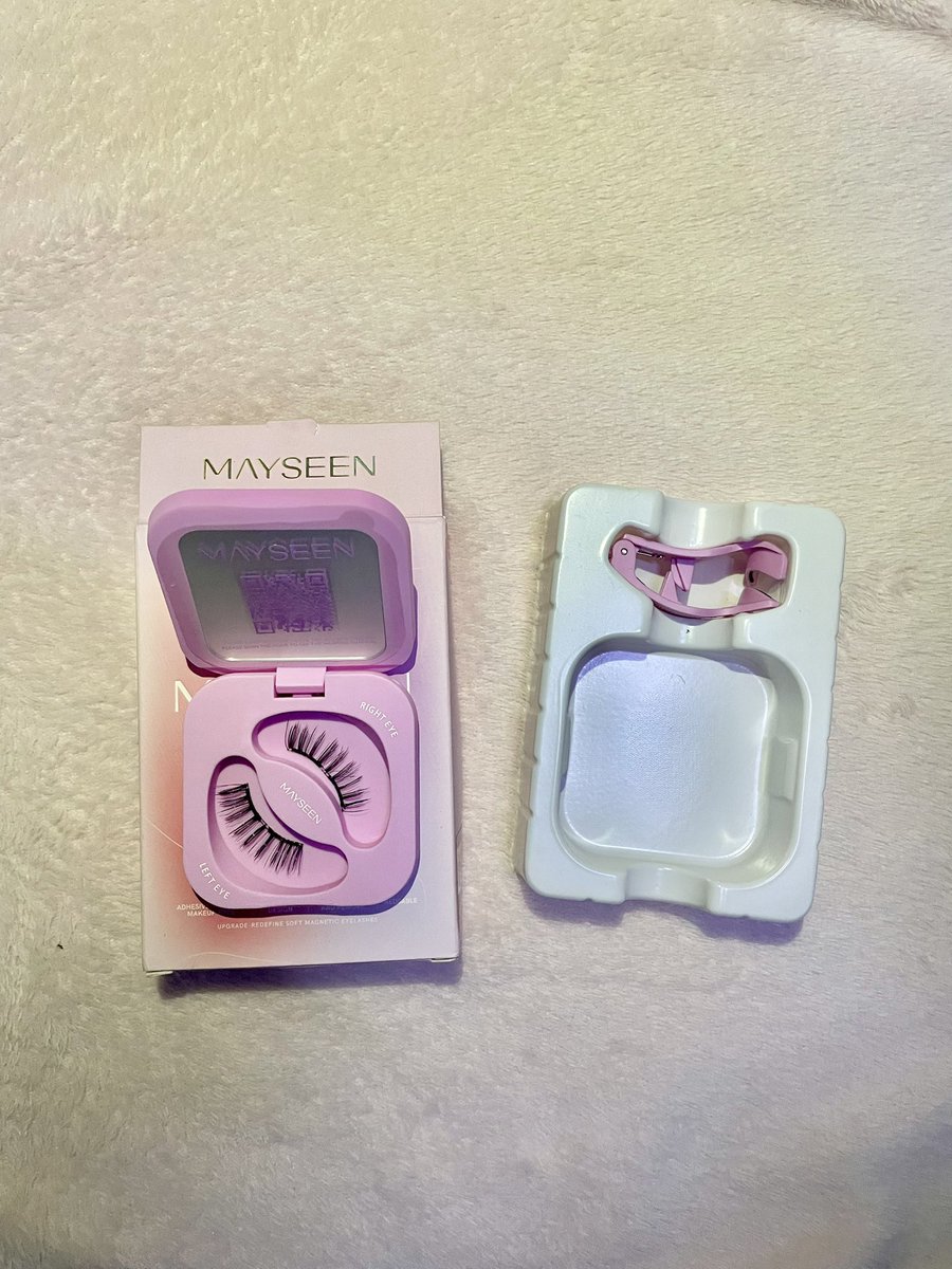 ktpsrstww's tweet photo. MAYSEEN ขนตาปลอมแม่เหล็ก ลองใส่ไปครั้งนึงรู้สึกว่าไม่เข้ากับตัวเองค่ะ🥹 ซื้อมา600กว่าบาทเลย ส่งต่อ300รวมส่งค่ะ✨
#ส่งต่อขนตา #ส่งต่อคสอ #ส่งต่อ #ส่งต่อเครื่องสําอาง #ขนตาปลอม #ส่งต่อขนตาแม่เหล็ก #ขนตาแม่เหล็ก #mayseen https://t.co/b0AMGkuWNi