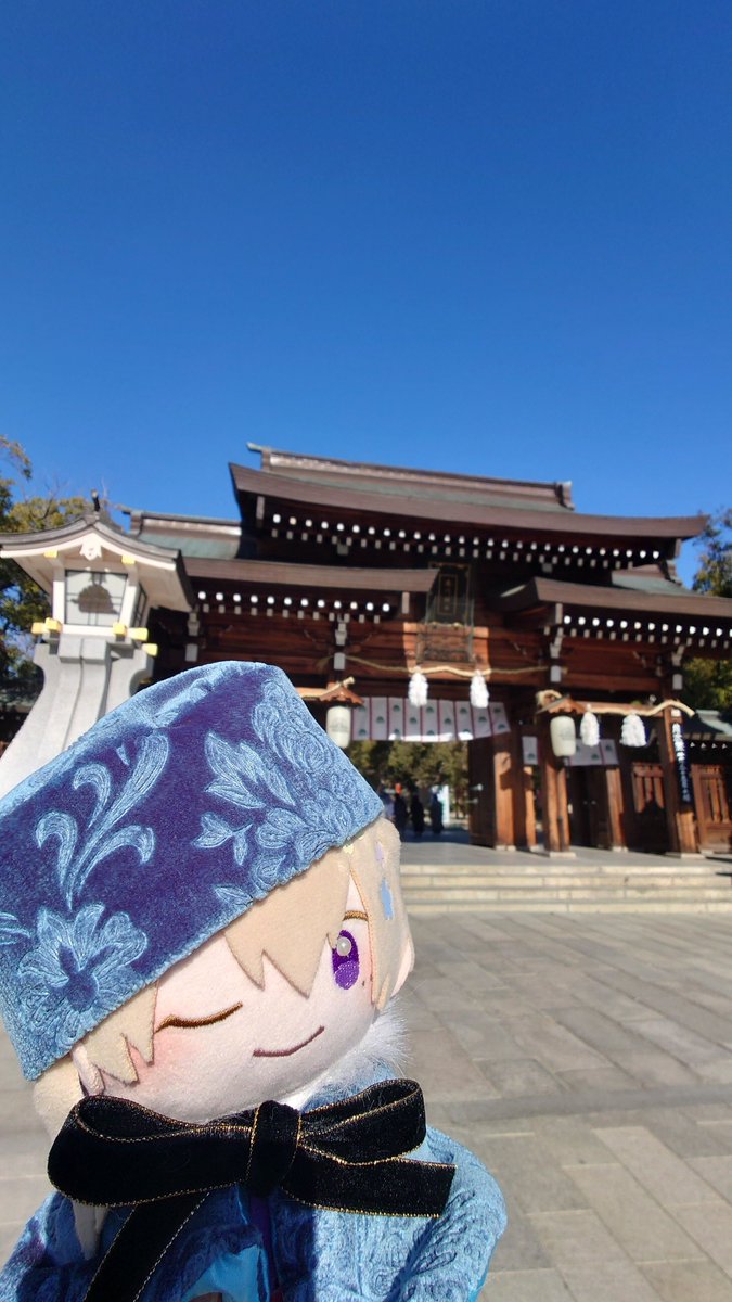 seika_tt5's tweet photo. 小竜景光の元主の楠木正成公、ゆかりの湊川神社に参拝してきました。
御朱印がもう……あまりに、最高過ぎてお迎えするしかなかった
縁結びの御守りも素敵。
神戸にあるので皆さん是非……墓所は吉田松陰も何度か訪れてるんだって。 https://t.co/Elk0K5U7ZR