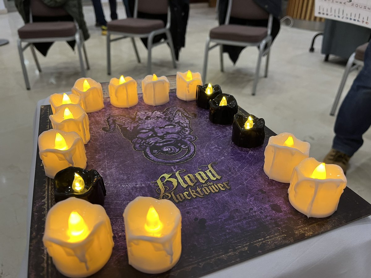 Nos vamos a la cama sabiendo que el demonio ha hecho su trabajo y no ha dejado en las #BellotaCon25 ni un ser vivo en pie… 😁 <a href="/jacussezola/">Asier</a> <a href="/WargameReviewer/">Wargame Reviewer</a>