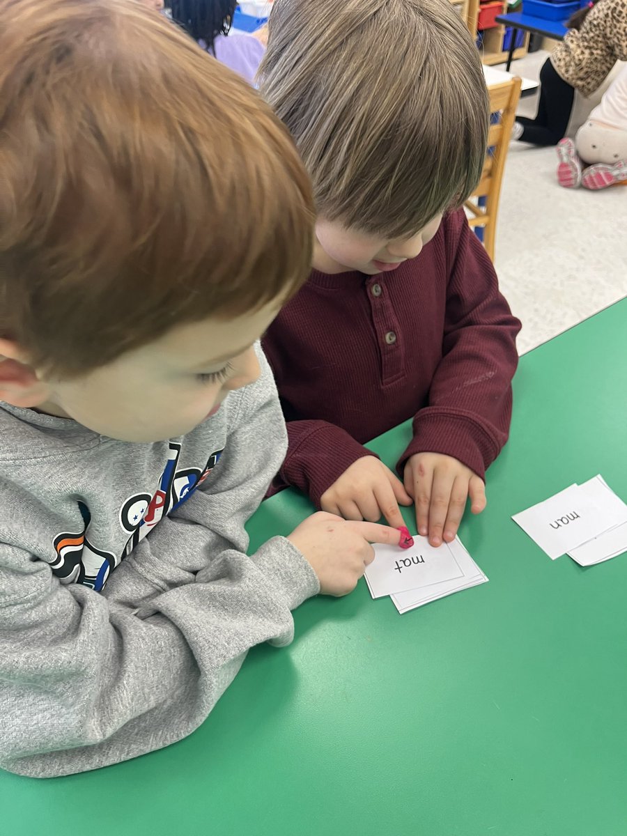 Today Mighty Reader came to visit us! We learned his theme song and he gave us a new power: slider power! Now we know we can slide though words to read them! Thank you Mighty Reader! <a href="/MTL_PWPrincipal/">Lou Conti</a>  @tcadvancinglit