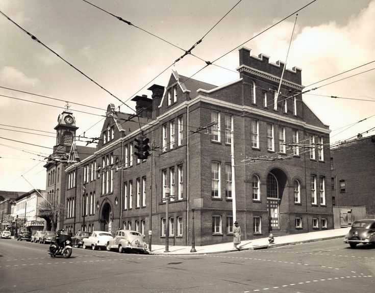 CSUalums's tweet image. On Jan 4, 1901, Coppin (then the Colored High School) began instruction with Ms. Elizabeth Smith as its first teacher.

For 125 years, Coppin has empowered leaders &amp;amp; innovators. Join us in celebrating our legacy of excellence. 🦅💙

#CoppinHistory #125YearsStrong