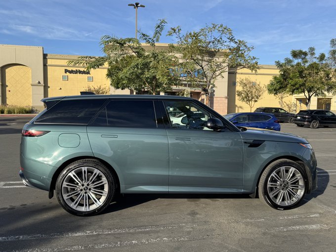 2 pic. Check out my new Car!!! So pumped! It’s beautiful! https://t.co/fU3S3p9OjS