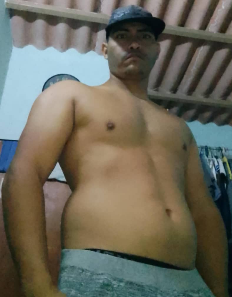 luis_vpb's tweet photo. Con un poco de ropa 😈 para contenido caliente solo pide por dm 💵💸😈 https://t.co/Bbg4V9FLrj
