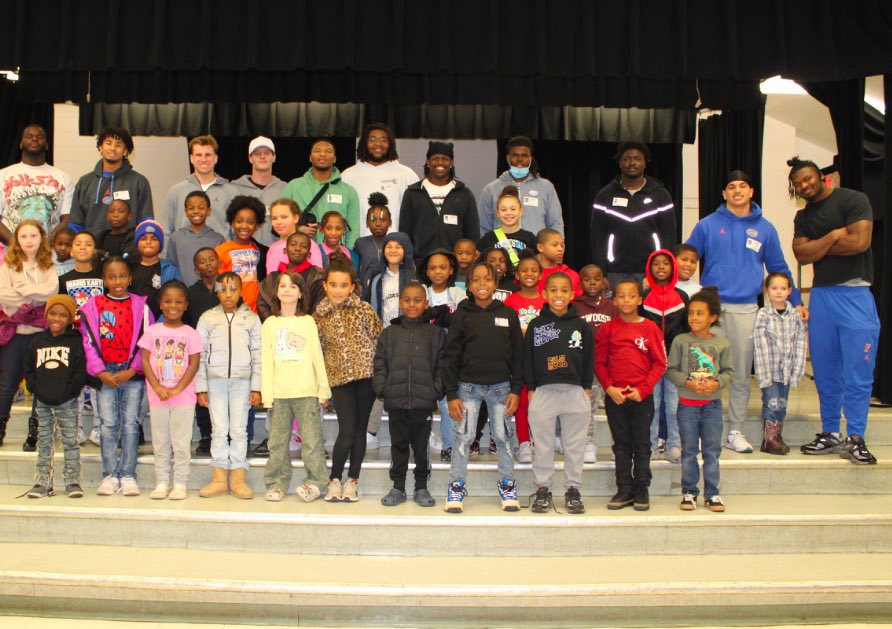 Eugene Wilson III (@ewil_iii) on Twitter photo Had a great time with the kids at Williams Elementary‼️
Check out how you can help at
edfoundationac.org
@FL_Victorious <a href="/TheEdFoundation/">The Ed Foundation</a> #FVFoundation Had a great time with the kids at Williams Elementary‼️
Check out how you can help at
edfoundationac.org
@FL_Victorious <a href="/TheEdFoundation/">The Ed Foundation</a> #FVFoundation
