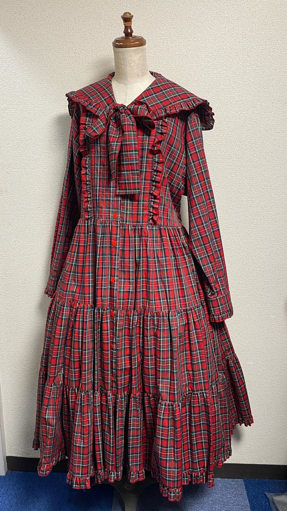 physical drop セーラーOP赤チェック