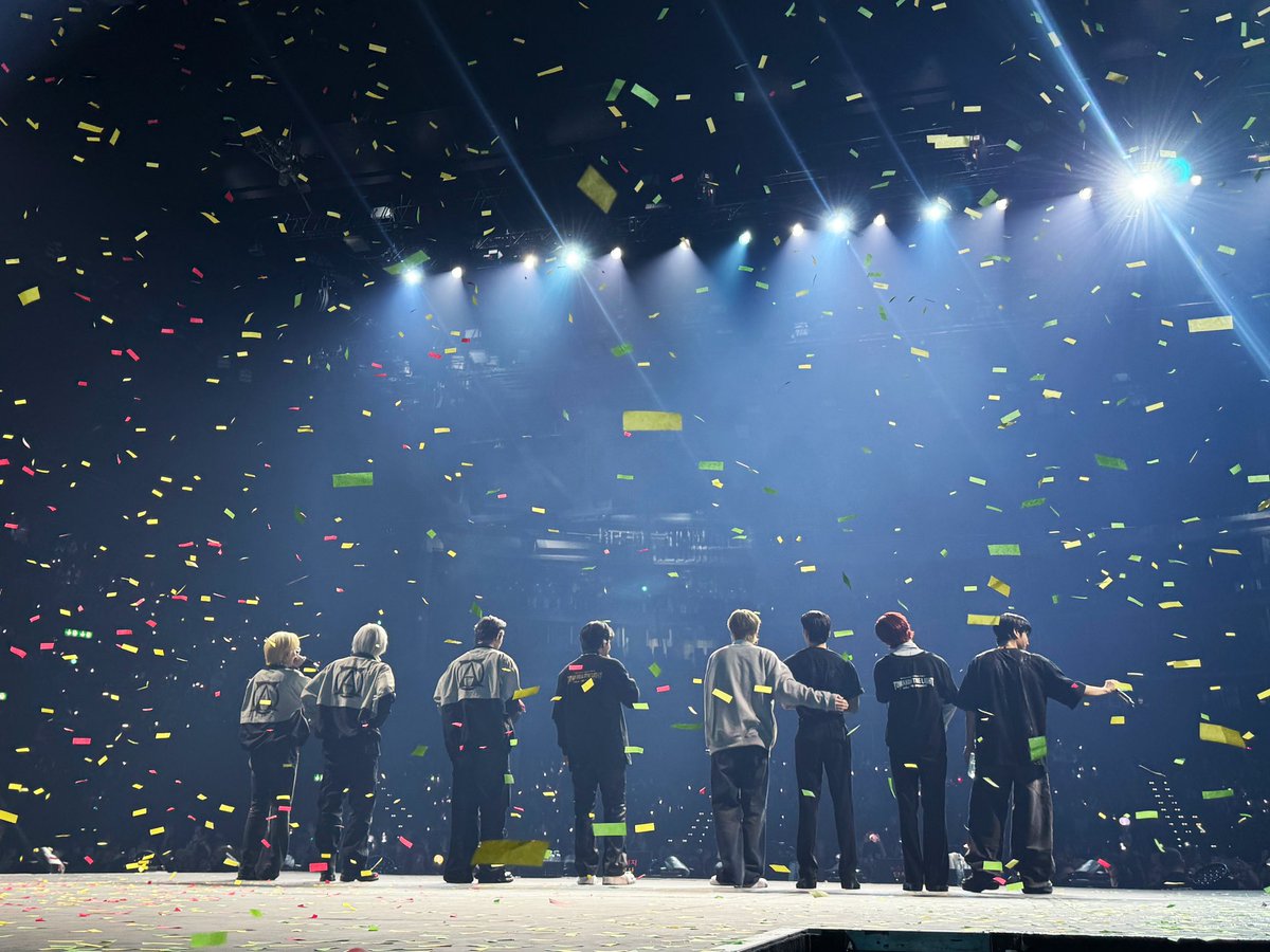 THExPIRATEEZ's tweet photo. The third stop is 𝖹𝗎̈𝗋𝗂𝖼𝗁. With hearts in sync and steps united, 𝗔𝗧𝗘𝗘𝗭 and 𝗔𝗧𝗜𝗡𝗬 created a fiery spectacle together. The energy soared, the stage burned bright, and tonight’s journey became unforgettable. Thank you for your support—let’s keep sailing forward. ⛵️ https://t.co/dDYdA9pCyr